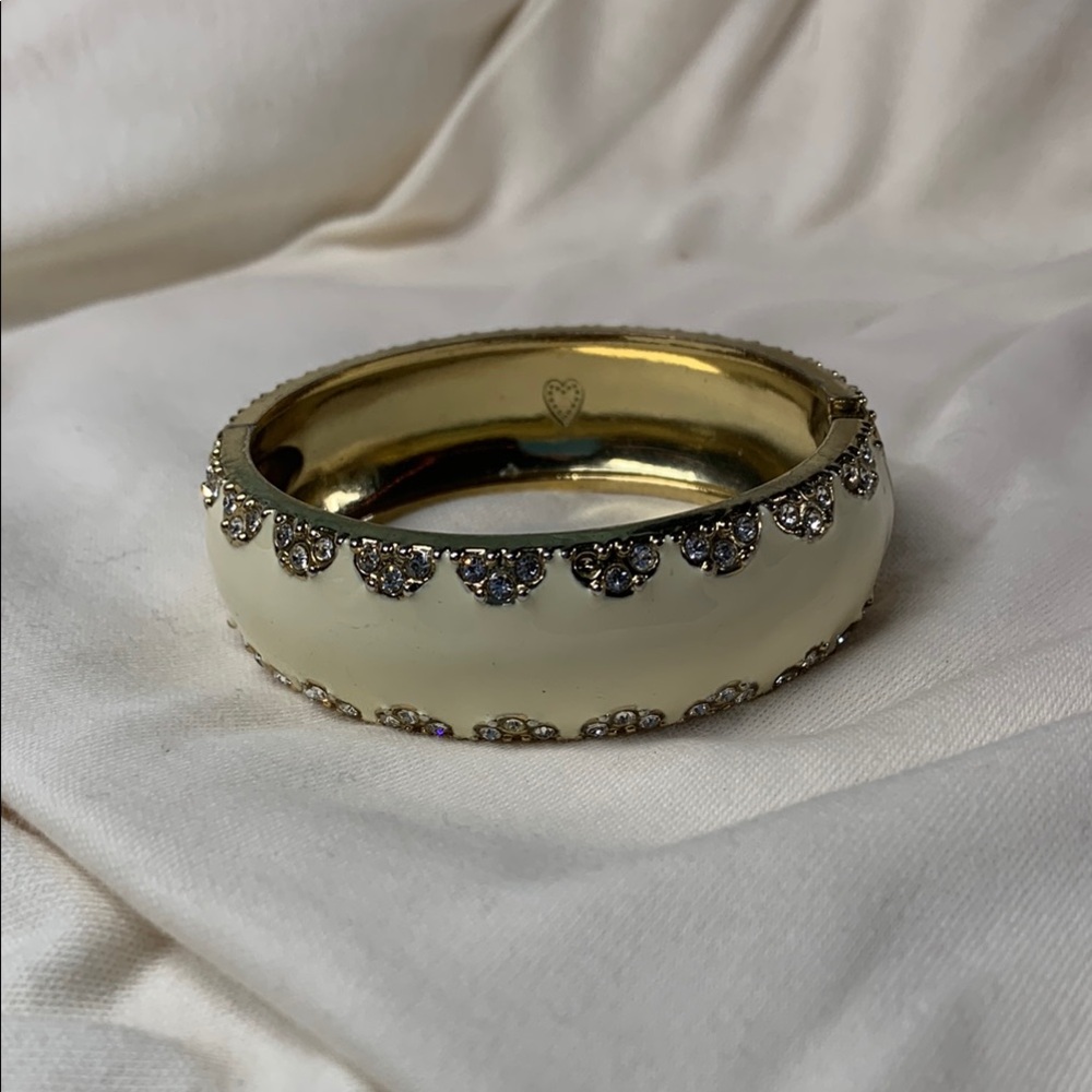 Stella and Dot Gold and Cream Elegant Bracelet with Intricate Detailing